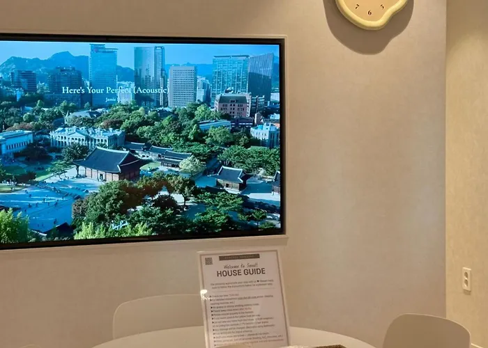Hongdae 2min Walk From Hong Dae Station 首爾