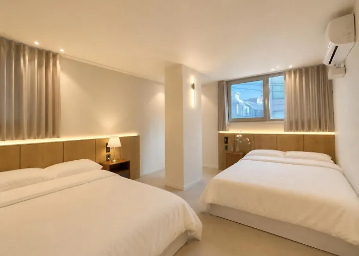 Hongdae 2min Walk From Hong Dae Station