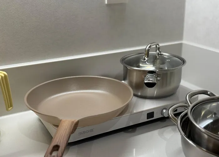 Hongdae 2min Walk From Hong Dae Station *